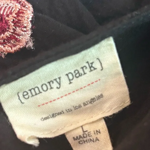 EMORY PARK Y2K Style Black & Pink Floral Embroidered Women's Tie-Waist Top - Picture 8 of 8